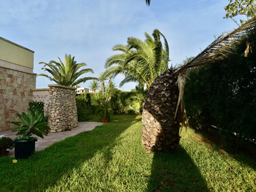 Immagine 3 di Villa in vendita  in Via Riccione a Taviano