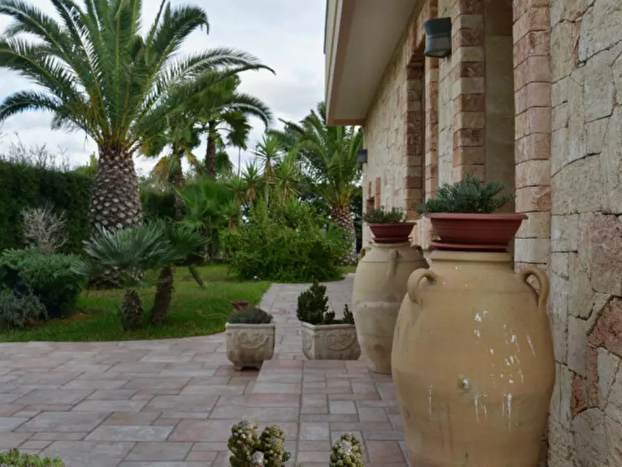 Immagine 5 di Villa in vendita  in Via Riccione a Taviano