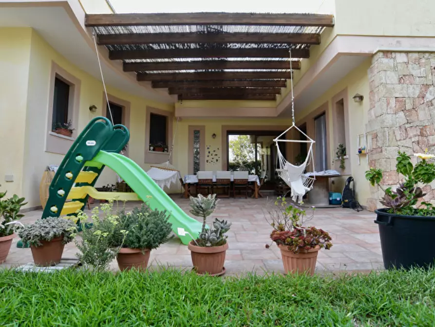 Immagine 9 di Villa in vendita  in Via Riccione a Taviano