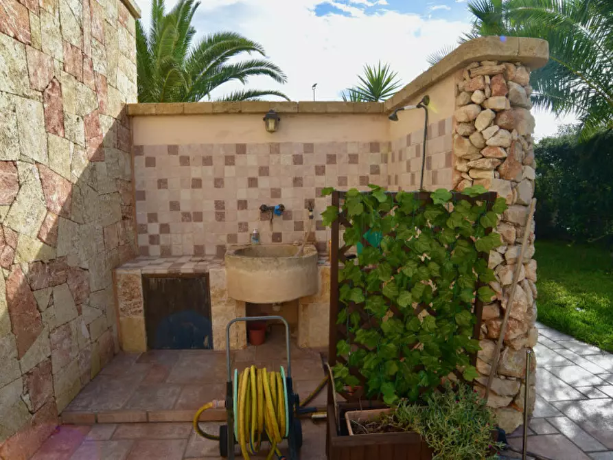 Immagine 26 di Villa in vendita  in Via Riccione a Taviano