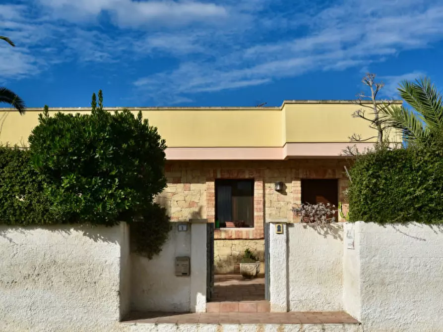 Immagine 29 di Villa in vendita  in Via Riccione a Taviano