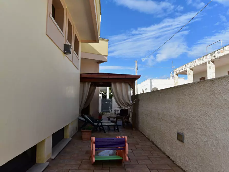 Immagine 32 di Villa in vendita  in Via Riccione a Taviano