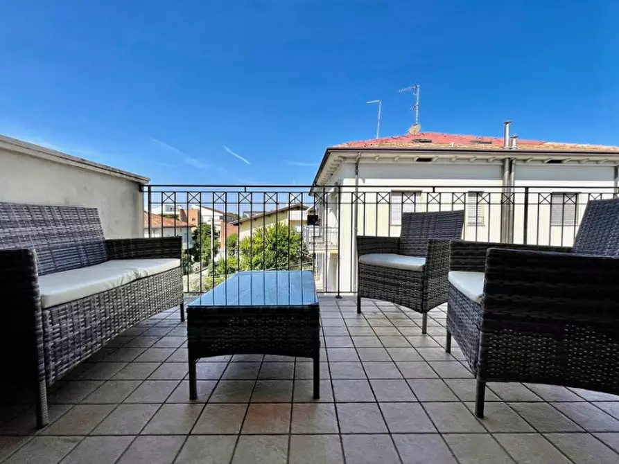 Immagine 2 di Appartamento in vendita  in viale Carbonia a Riccione