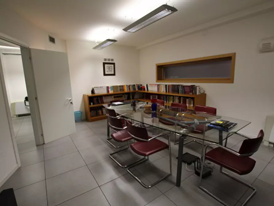 Immagine 3 di Ufficio in vendita  in Via Medoaco a Padova