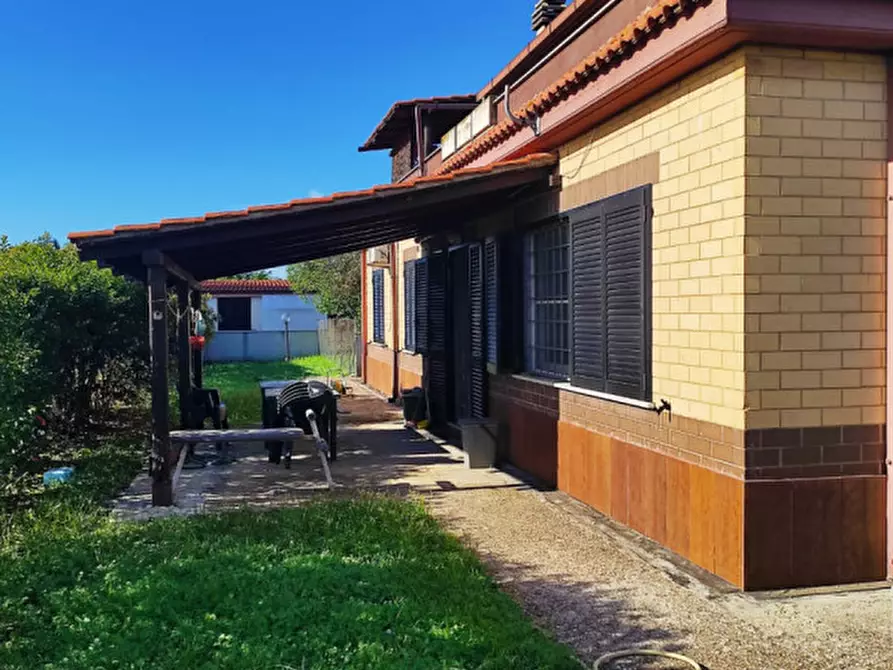 Immagine 3 di Villa in affitto  in via murisengo a Roma