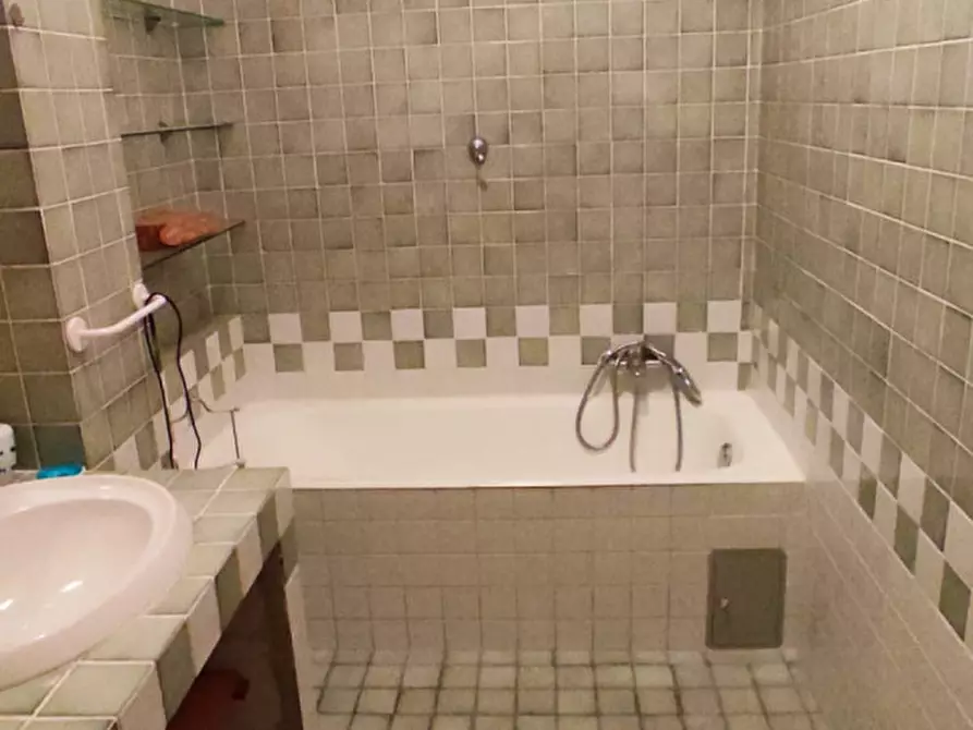 Immagine 17 di Villa in affitto  in via murisengo a Roma