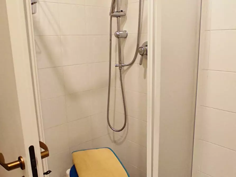 Immagine 20 di Villa in affitto  in via murisengo a Roma