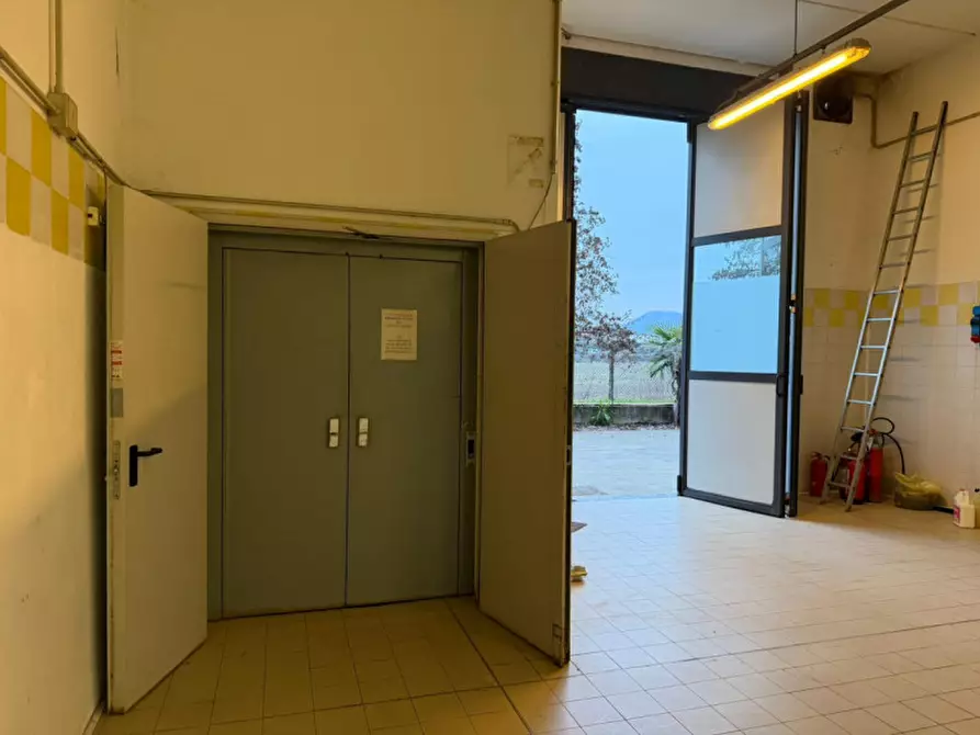 Immagine 3 di Capannone industriale in affitto  in Via Barovier a Abano Terme