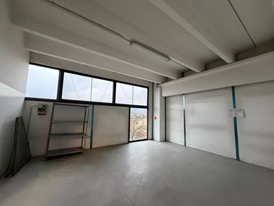 Immagine 16 di Capannone industriale in affitto  in Via Barovier a Abano Terme