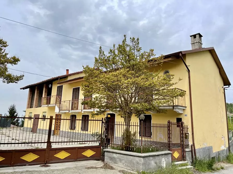 Immagine 1 di Casa indipendente in vendita  in Località San Bartolomeo 62 a Cherasco