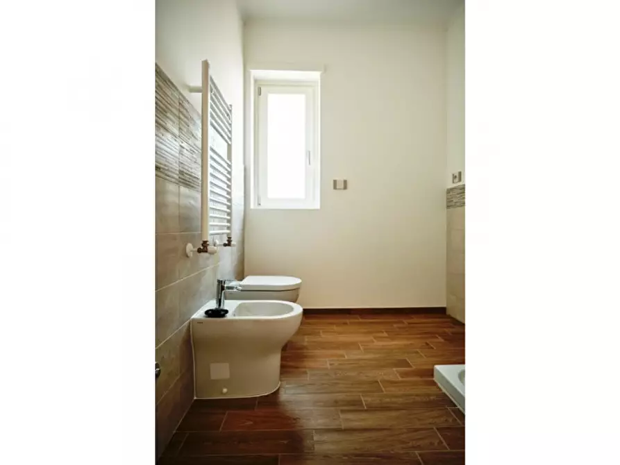 Immagine 20 di Appartamento in vendita  in via monte del marmo a Roma