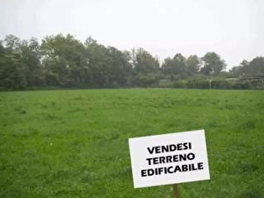 Immagine 1 di Terreno in vendita  in via giuseppe roi montegalda a Padova