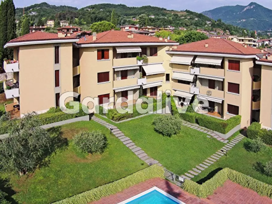 Immagine 2 di Appartamento in vendita  in Via Federico Odorici a Salò