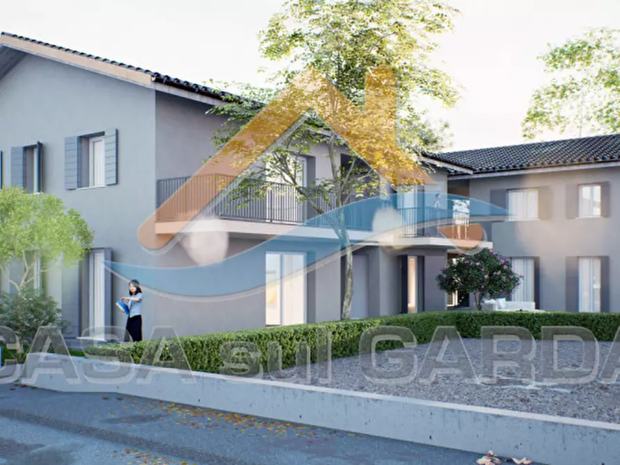 Immagine 8 di Appartamento in vendita  a Peschiera Del Garda