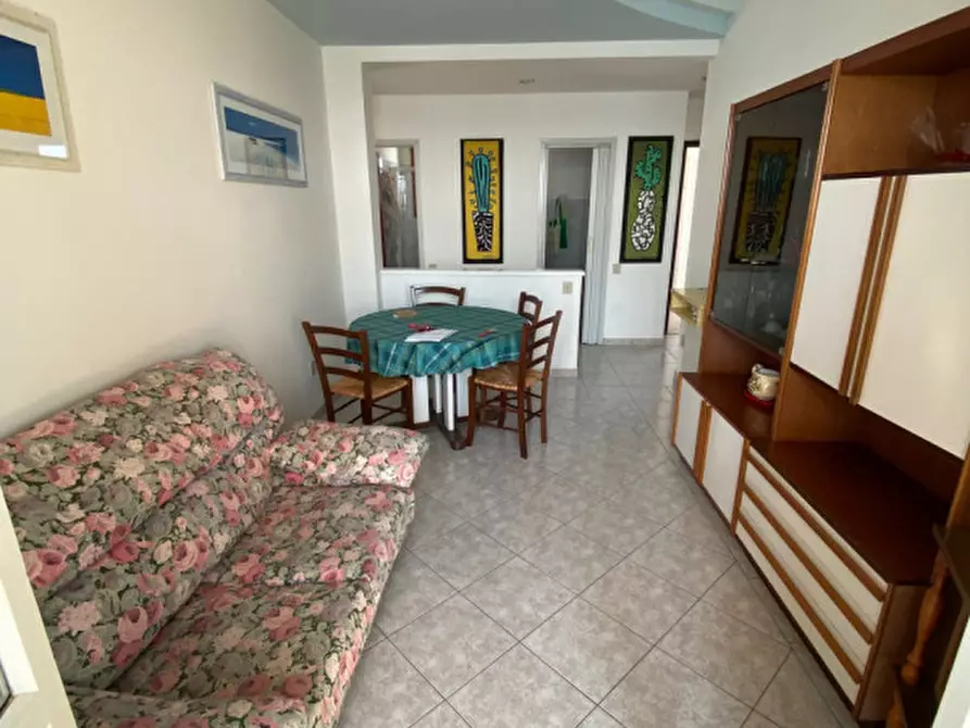 Immagine 2 di Appartamento in vendita  in Lungomare Colombo a Mondolfo