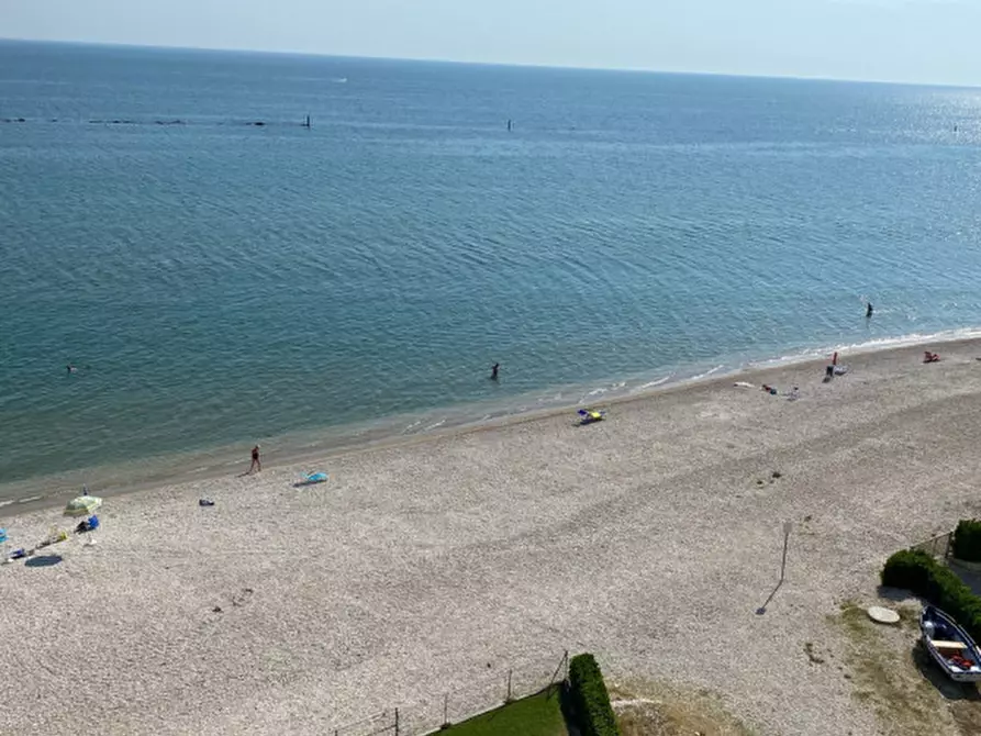 Immagine 8 di Appartamento in vendita  in Lungomare Colombo a Mondolfo