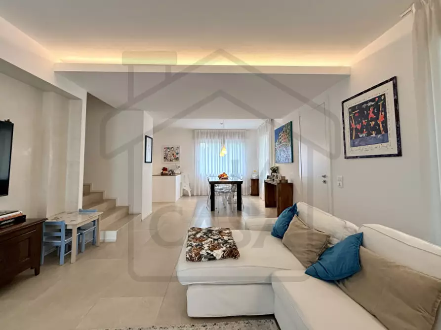 Immagine 9 di Villa in vendita  in Via Cadore a Padova