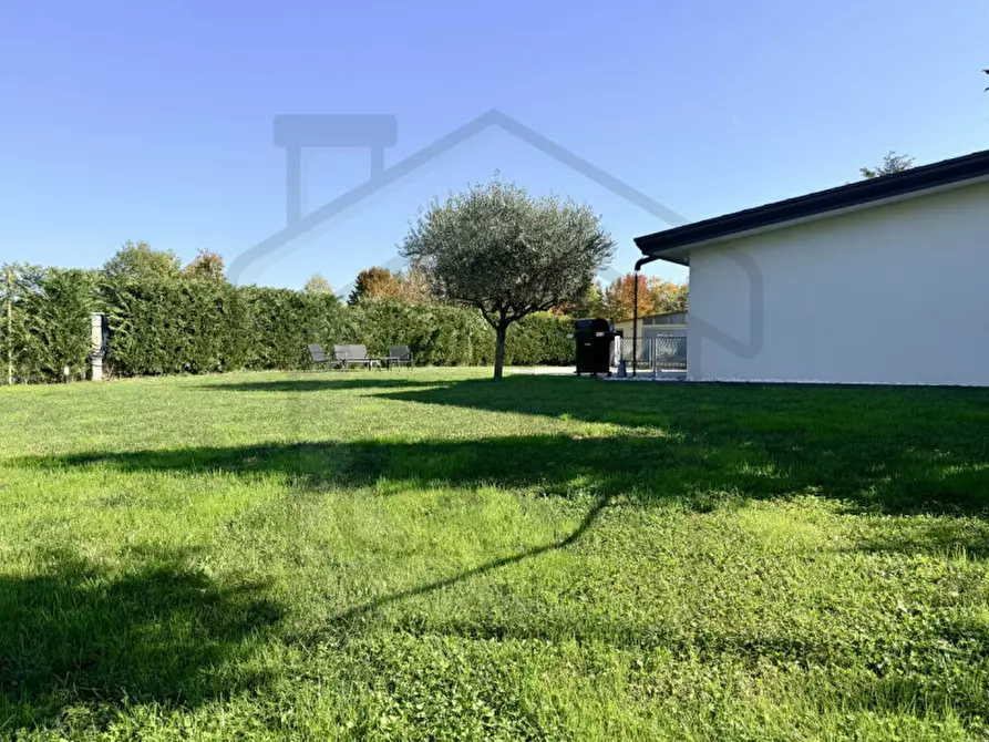 Immagine 43 di Villa in vendita  in Via Cadore a Padova