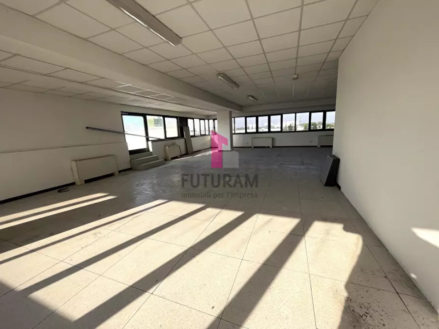 Immagine 10 di Ufficio in affitto  in Via Messico 9999 a Padova