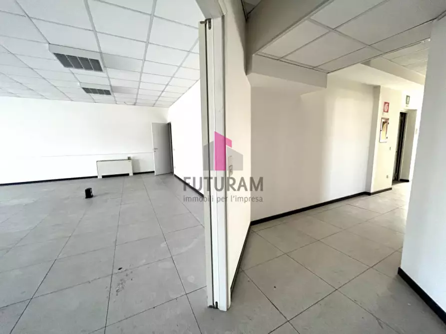 Immagine 13 di Ufficio in affitto  in Via Messico 9999 a Padova
