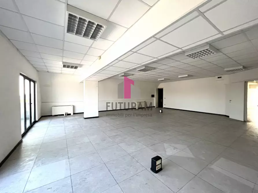 Immagine 16 di Ufficio in affitto  in Via Messico 9999 a Padova