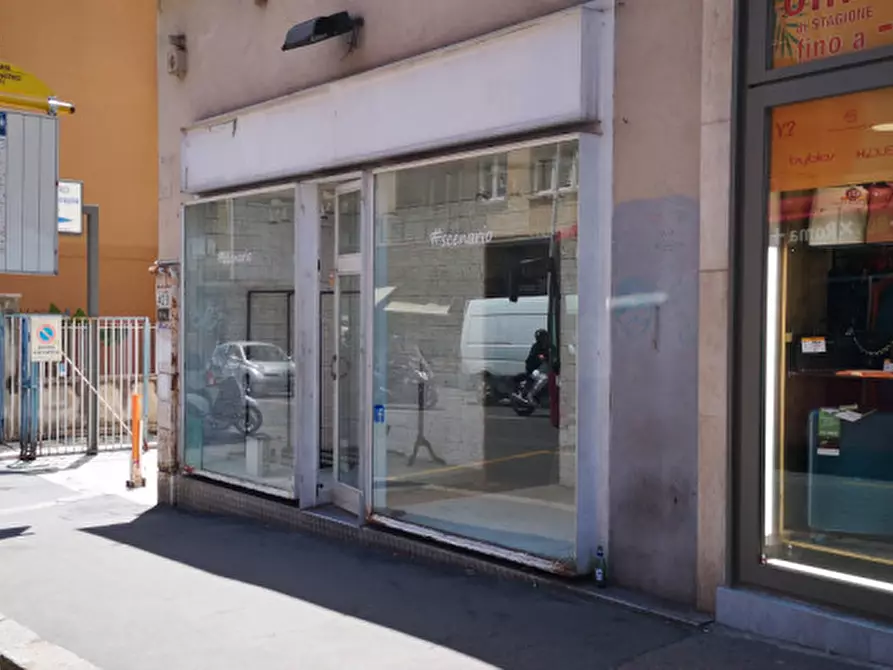 Immagine 1 di Negozio in affitto  in via Aurelia a Roma