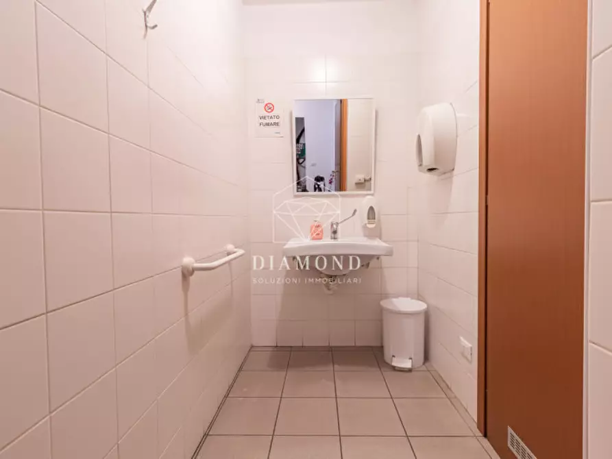 Immagine 10 di Negozio in affitto  in Via Unione a Vedelago