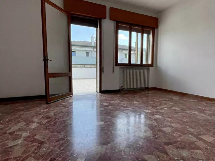 Immagine 4 di Appartamento in vendita  in Via Amerigo Vespucci a Monselice