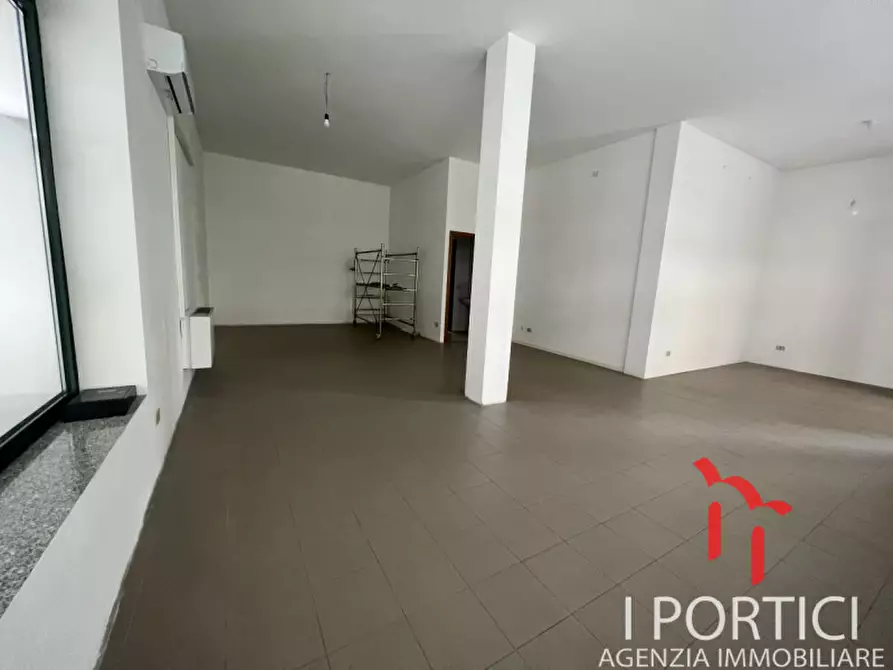 Immagine 7 di Negozio in vendita  in via Veneto a Martellago