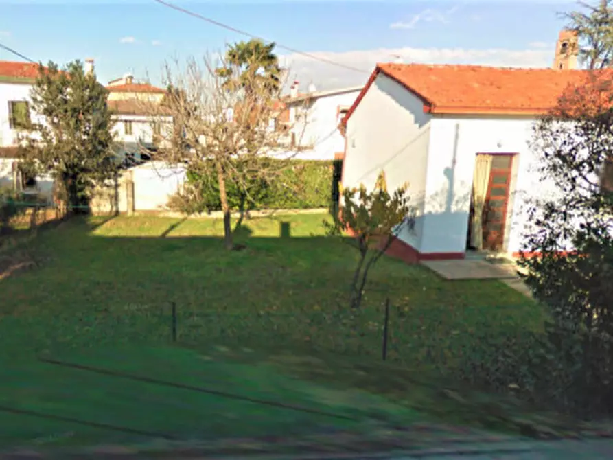 Immagine 1 di Casa indipendente in vendita  a Padova