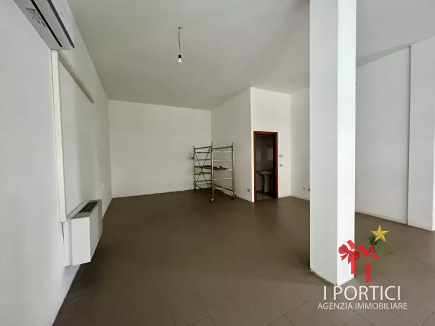 Immagine 7 di Negozio in affitto  in via Veneto a Martellago