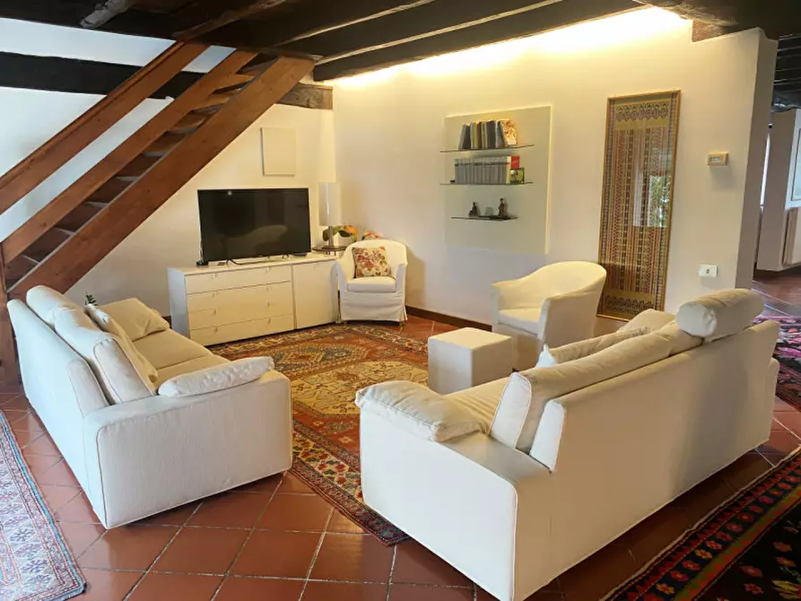 Immagine 8 di Rustico / casale in vendita  in via San Pio X 34/a a Castelfranco Veneto