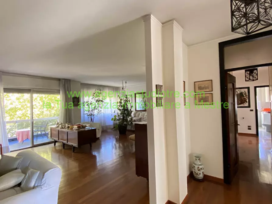 Immagine 5 di Appartamento in vendita  in via tasso a Venezia