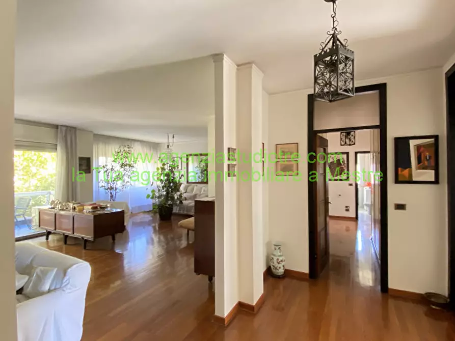 Immagine 6 di Appartamento in vendita  in via tasso a Venezia