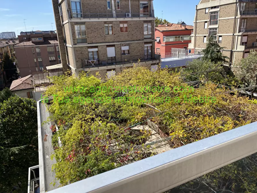 Immagine 13 di Appartamento in vendita  in via tasso a Venezia