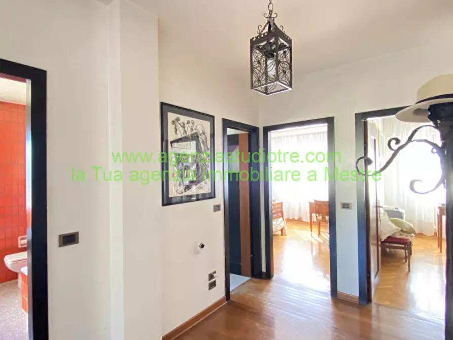 Immagine 19 di Appartamento in vendita  in via tasso a Venezia