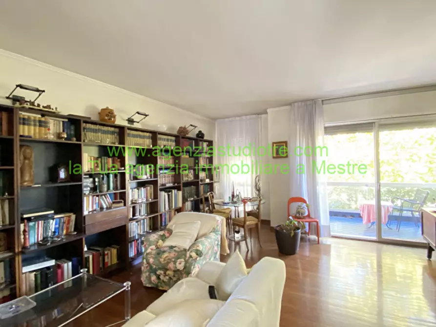 Immagine 21 di Appartamento in vendita  in via tasso a Venezia