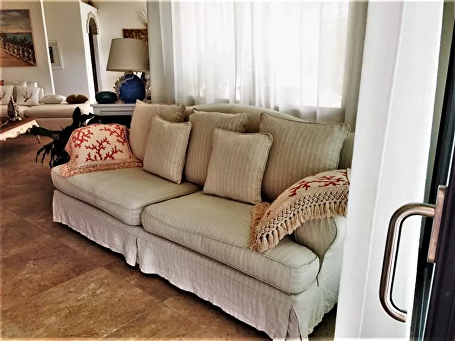 Immagine 11 di Villa in vendita  in via li scali a Arzachena