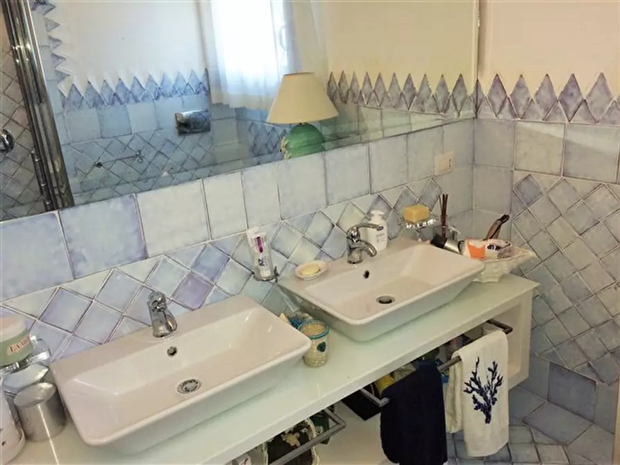 Immagine 22 di Villa in vendita  in via li scali a Arzachena