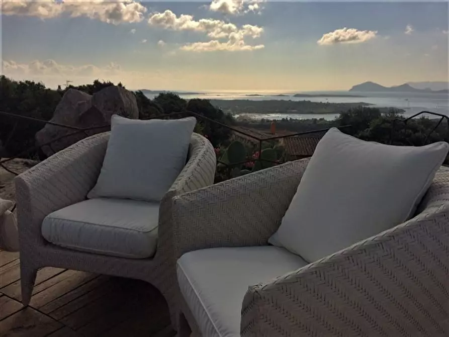 Immagine 28 di Villa in vendita  in via li scali a Arzachena