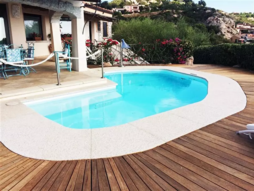 Immagine 30 di Villa in vendita  in via li scali a Arzachena