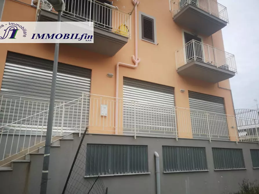 Immagine 4 di Negozio in vendita  in via nazionale a Misilmeri