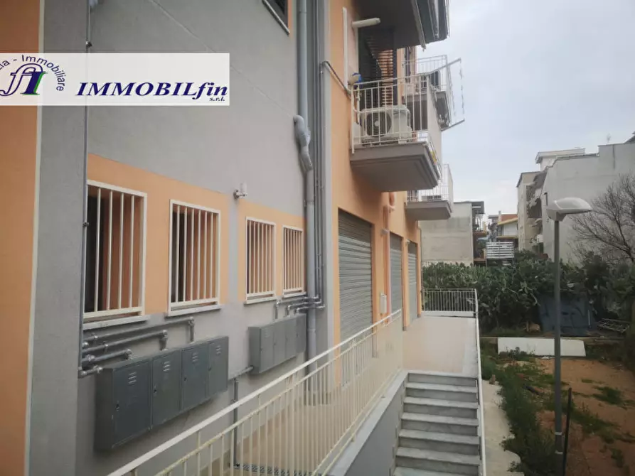 Immagine 7 di Negozio in vendita  in via nazionale a Misilmeri