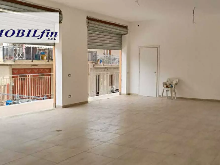 Immagine 9 di Negozio in vendita  in via nazionale a Misilmeri