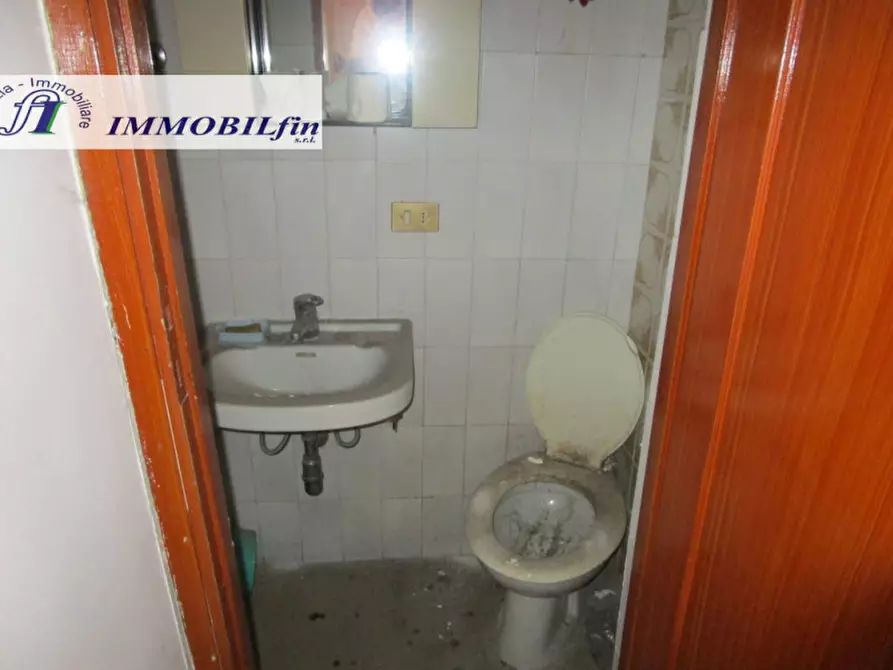 Immagine 13 di Appartamento in vendita  in corso vittorio emanuele 141 a Villabate