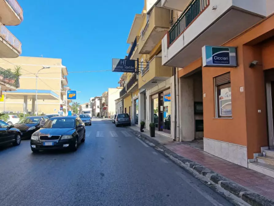 Immagine 14 di Negozio in vendita  in VIA DANTE a Merì