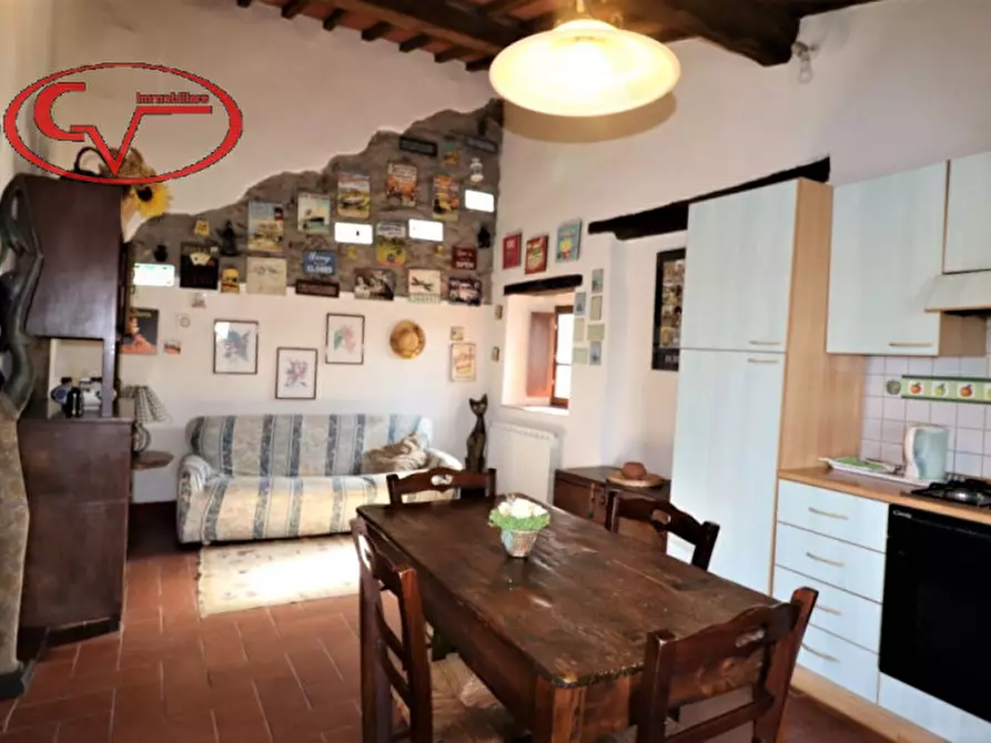 Immagine 20 di Appartamento in vendita  in frazione a Bucine