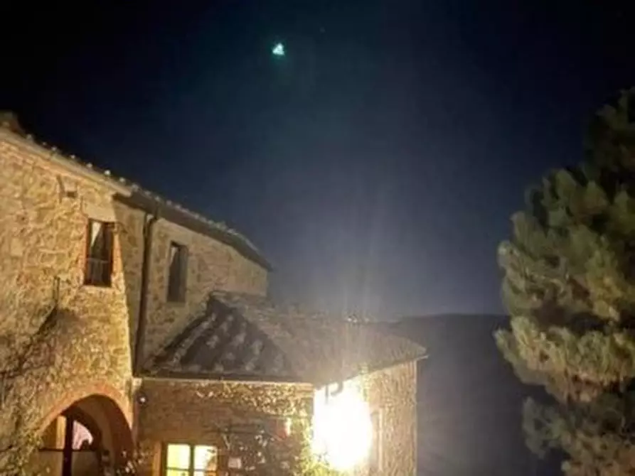 Immagine 50 di Appartamento in vendita  in frazione a Bucine