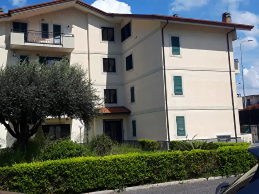 Immagine 2 di Appartamento in vendita  in via domenico cimarosa a Quarto