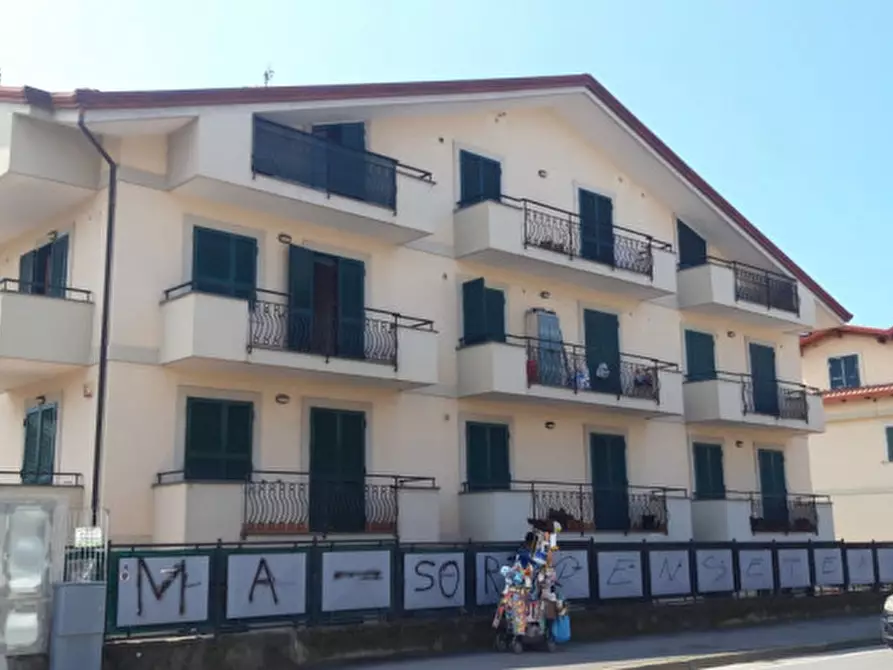 Immagine 4 di Appartamento in vendita  in via domenico cimarosa a Quarto